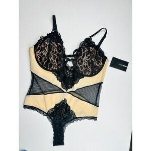 Fashion Nova Lingerie Bodysuit Womens 1X Beige Black NEW Lace Mesh Strappy Thong